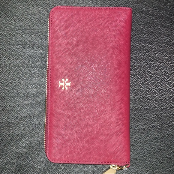 TORY BURCH GEMINI LINK TOTE AND EMERSON ZIP WALLET - Picture 6 of 8